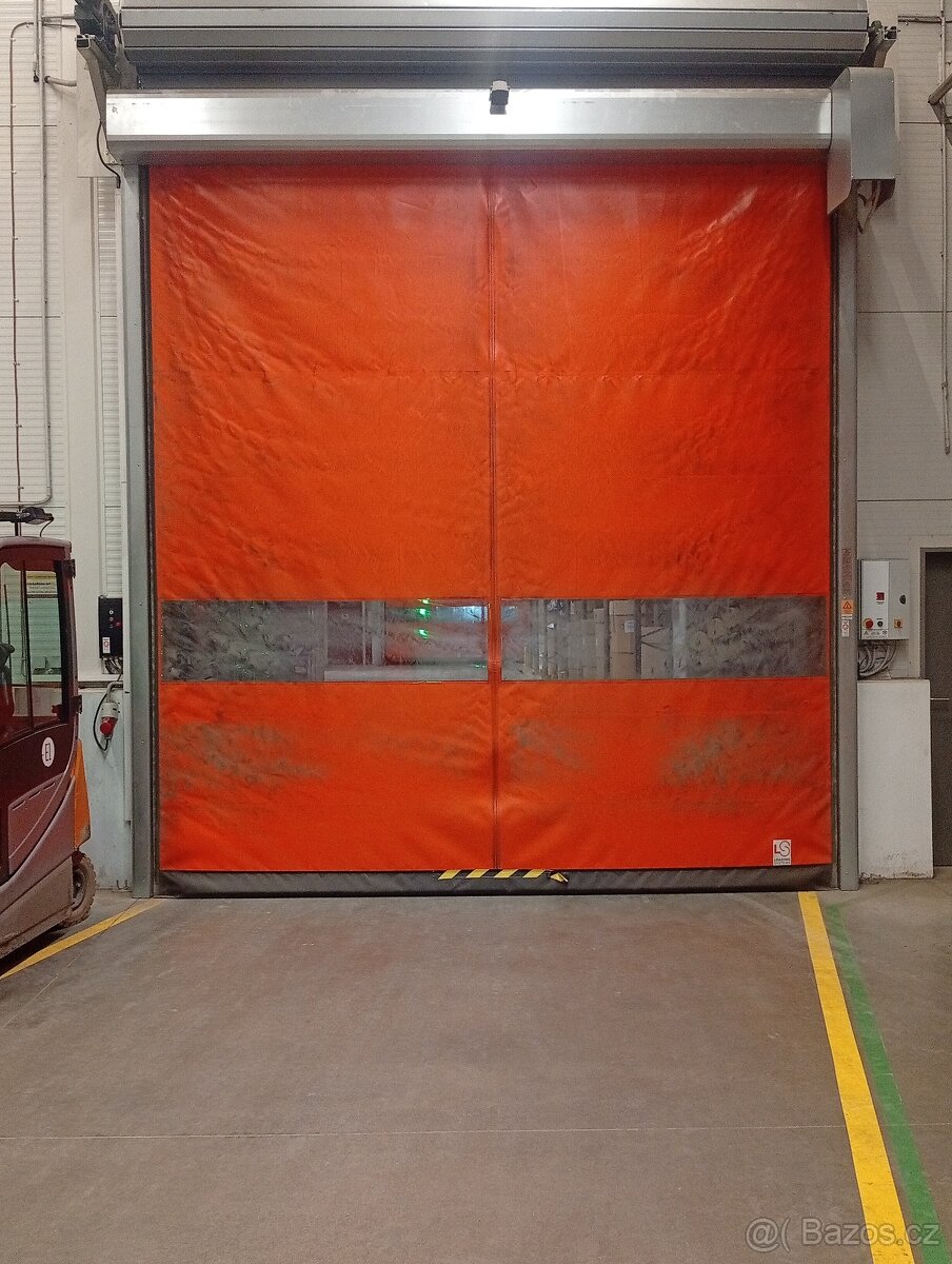 Plachtová, rychloběžná vrata