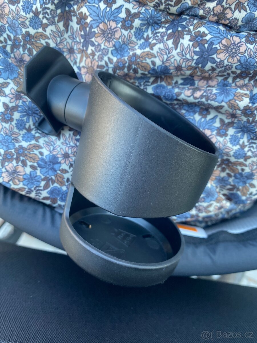 Drzak na piti Thule sleek cup holder black
