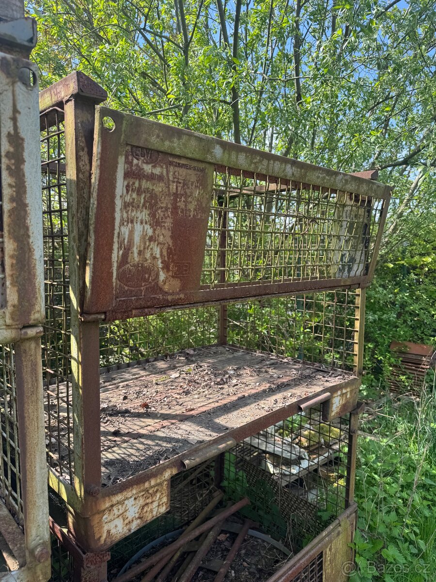 Gitterbox na uskladnění dreva