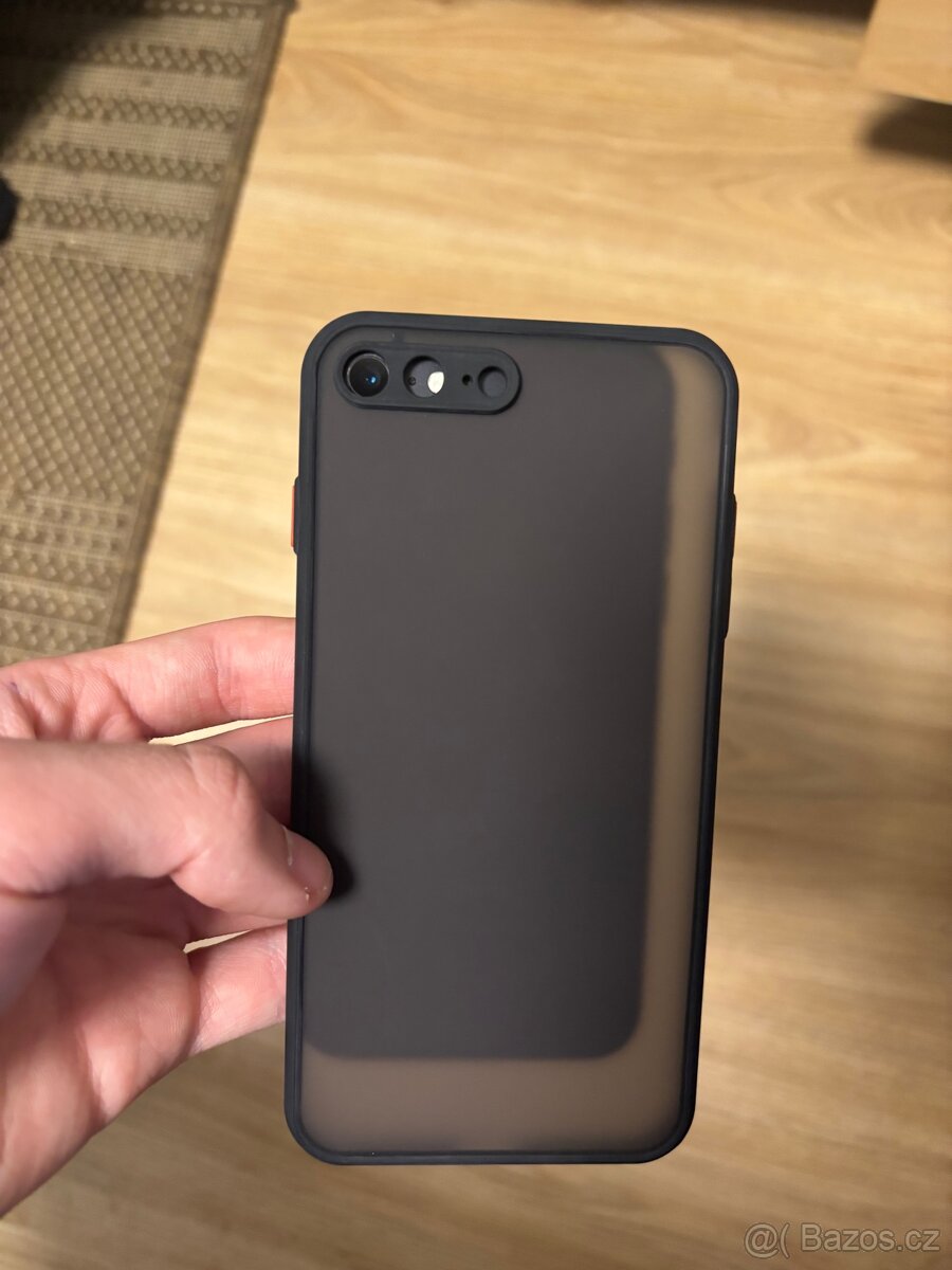 Nový obal na iphone 7/8plus