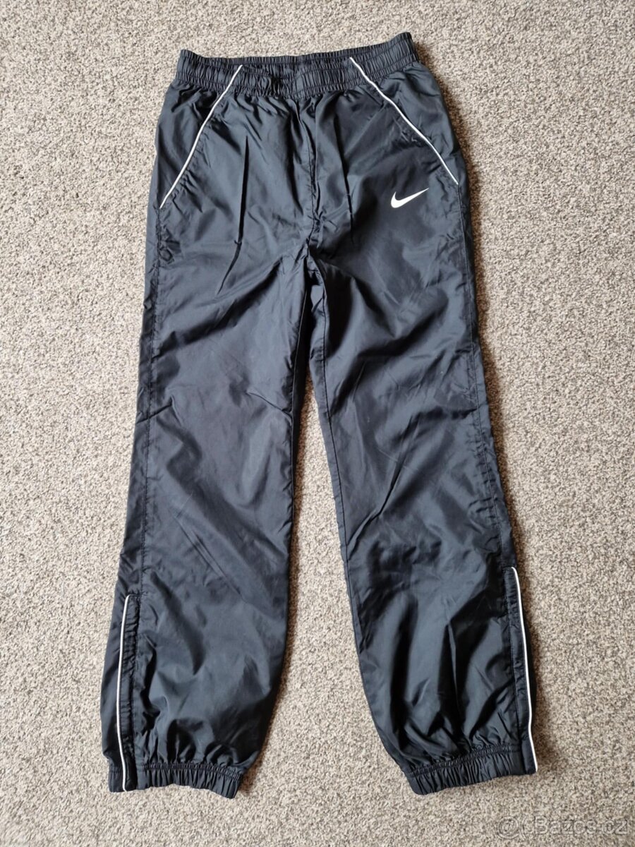Sportovní kalhoty Nike M