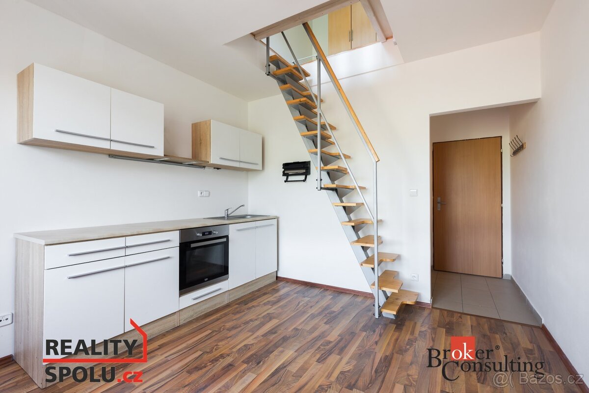 Pronájem, byty/2+kk, 37 m2, Herejkova 1013, 33202 Starý Plze