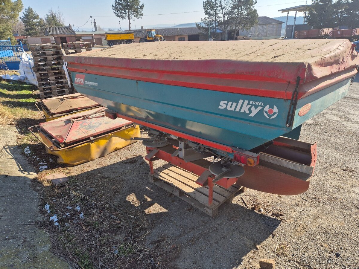 Nesené rozmetadlo Sulky DPX Magnum