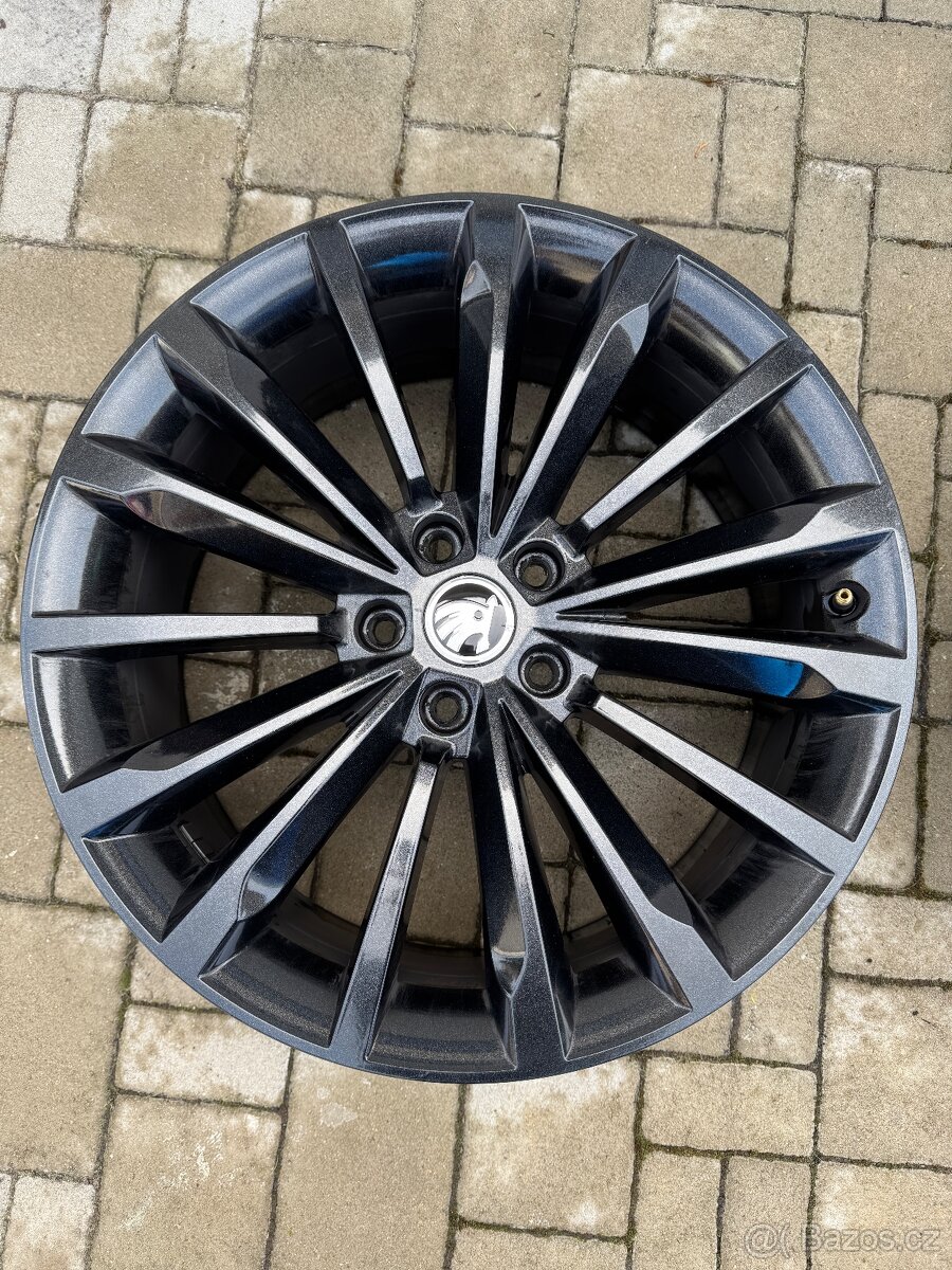 Alu kola Trinity, Škoda Superb 3, 5x112 r19