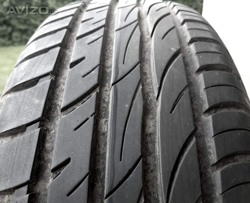 Sada zánovních letních pneu 195/60 R15 Barum