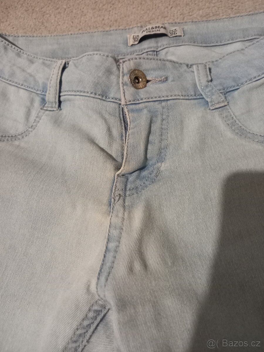 Džíny Pull&Bear 36 světle modré elasticke