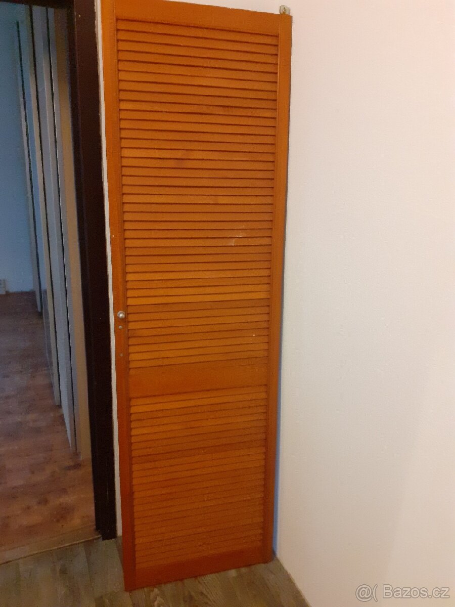 Prodám dřevěné dveře