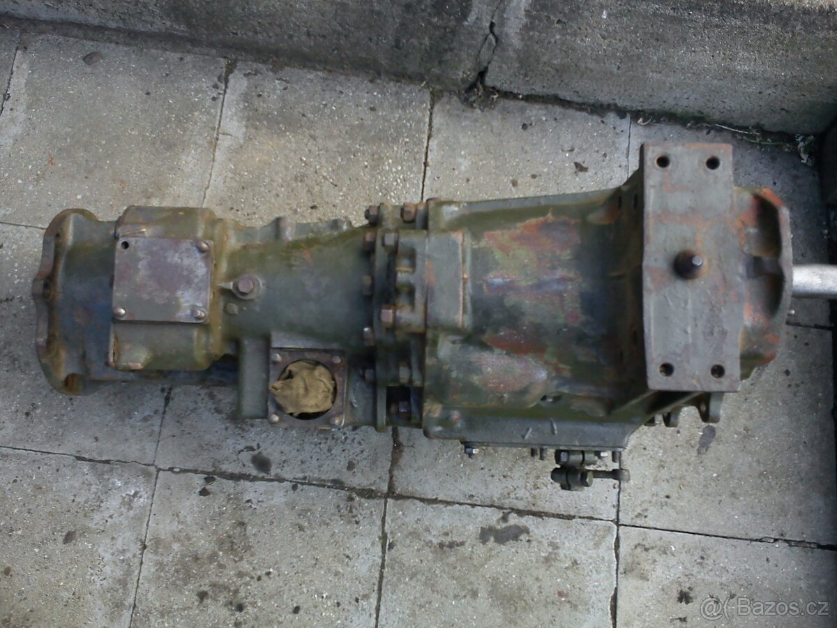 Tatra 805