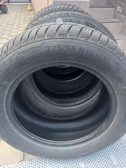 Barum Polaris 5 - 225-55-16- XL - zimní TOP STAV