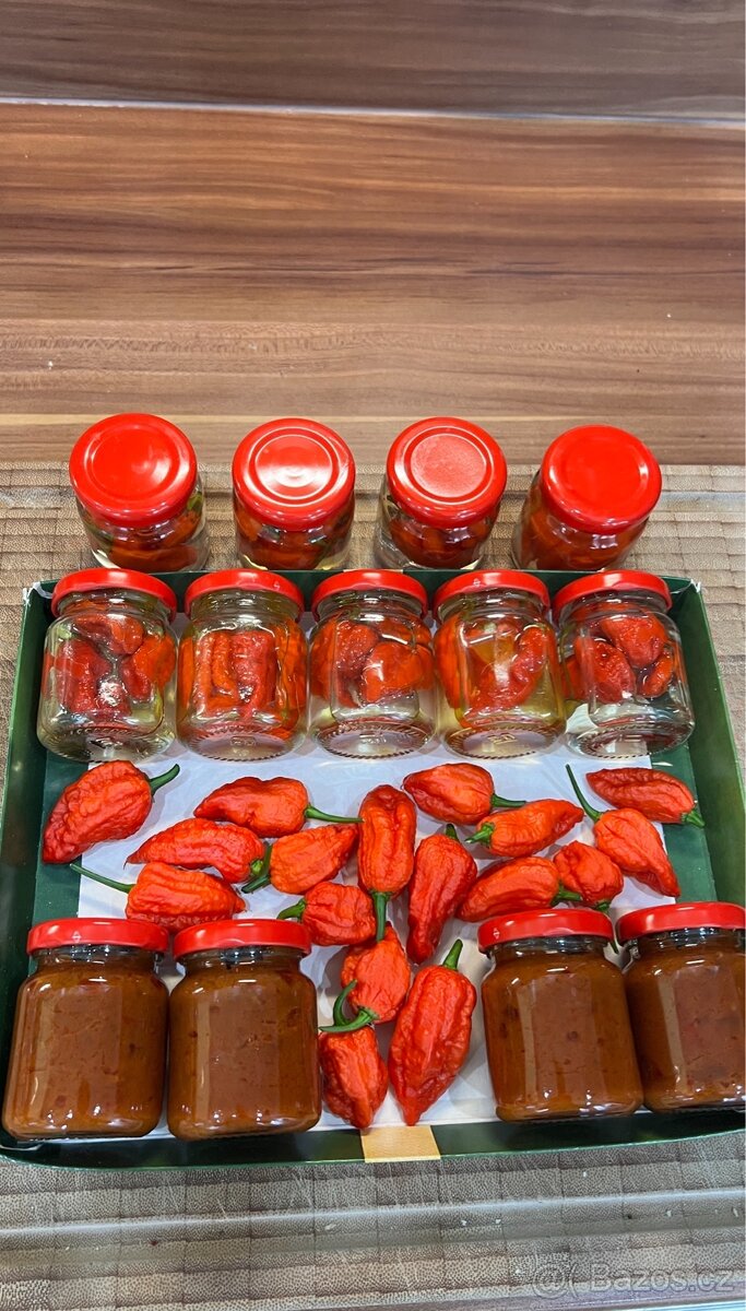 TRINIDAD MORUGA SCORPION Chilli nakládané papričky a salza