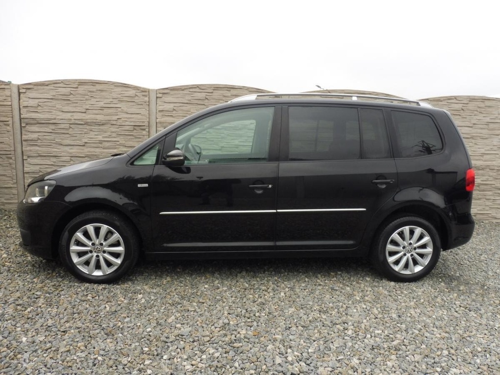 Volkswagen Touran 2.0TDi 140PS HIGHLINE/7MÍST