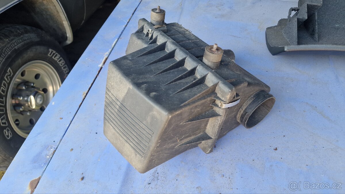 BMW E30 - filtr box