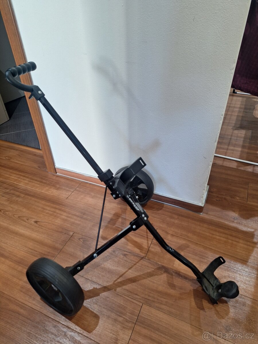 Dětský golfový vozík.