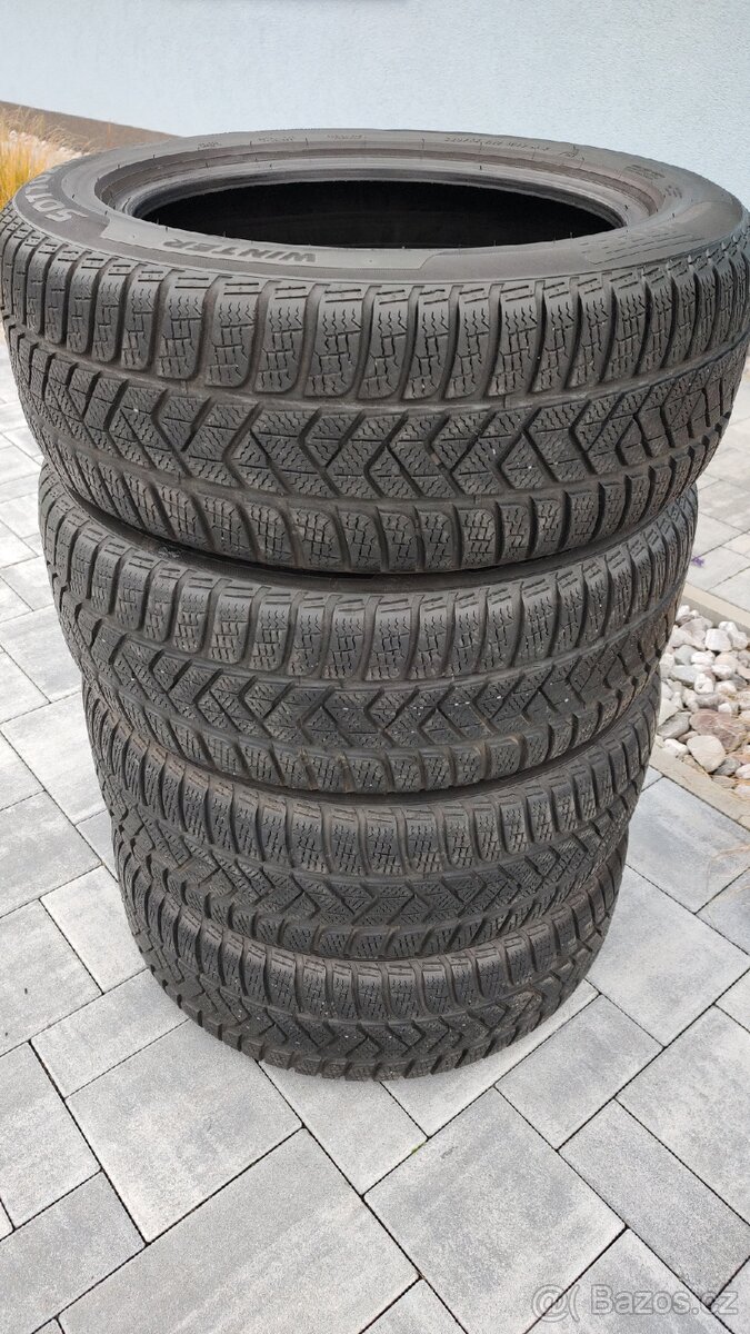 Zimní pneu Pirelli 225 55 17