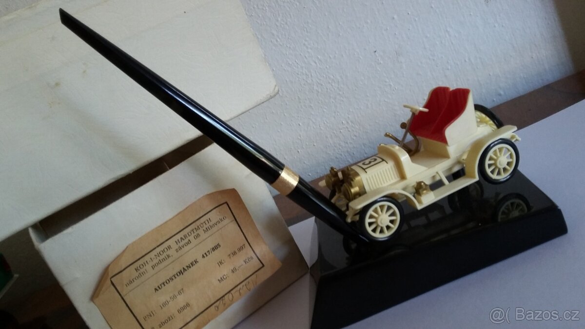 Starý model Koh-i-Noor Autostojánek výroba 1973