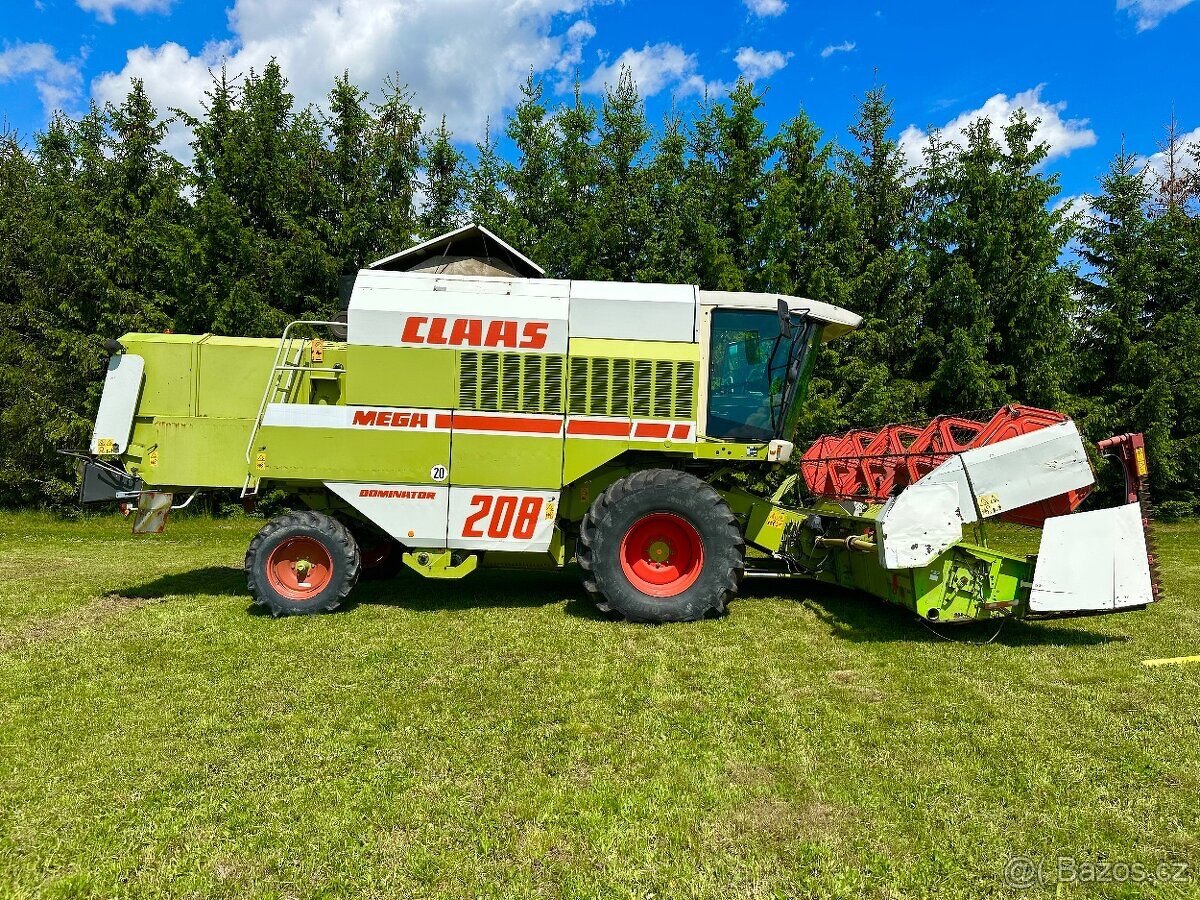 Claas Mega 208 + predval na repku
