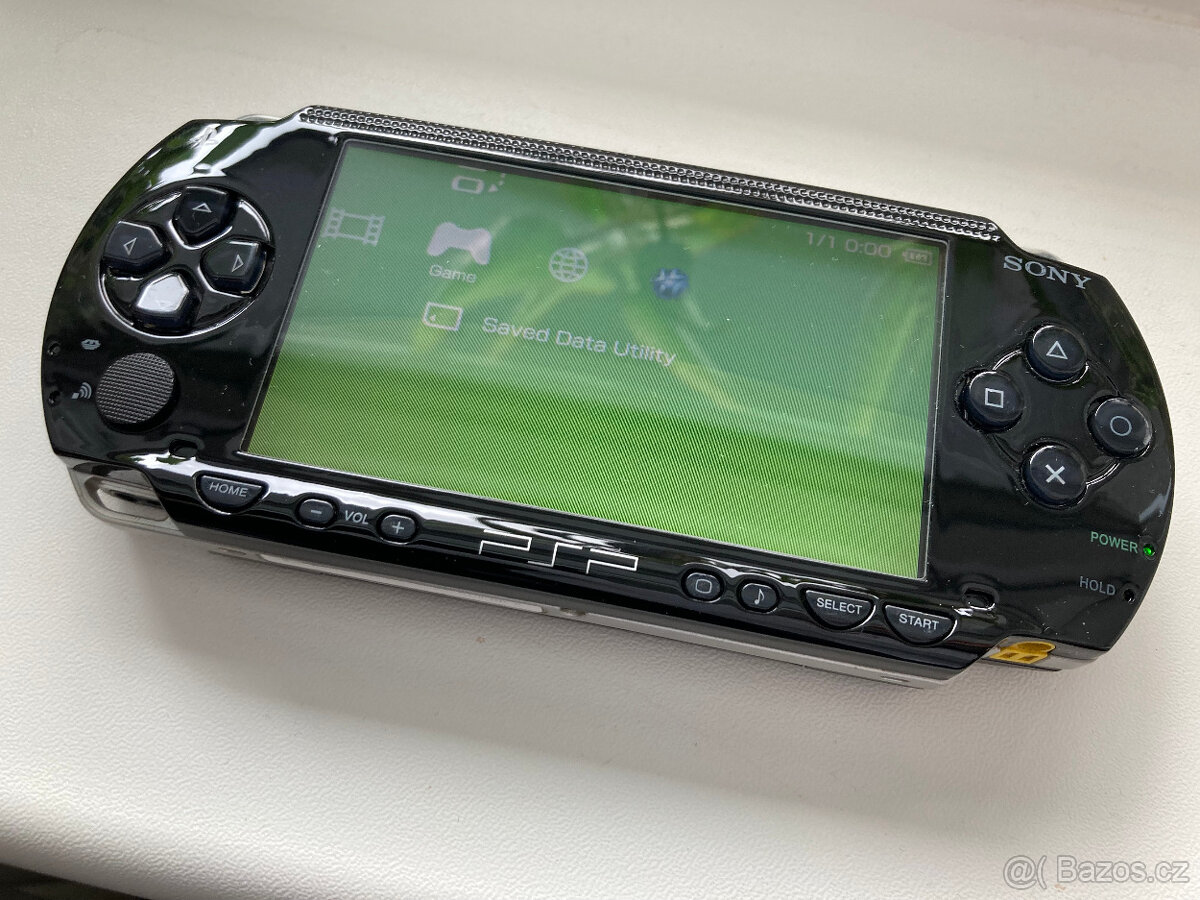 PSP Piano Černá