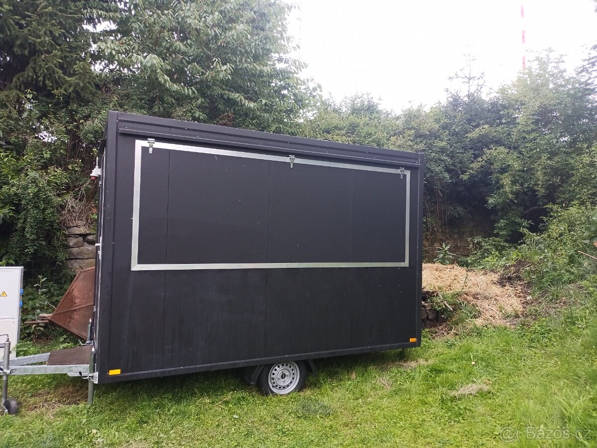 Gastro přivěs, pojízdná prodejna, food truck