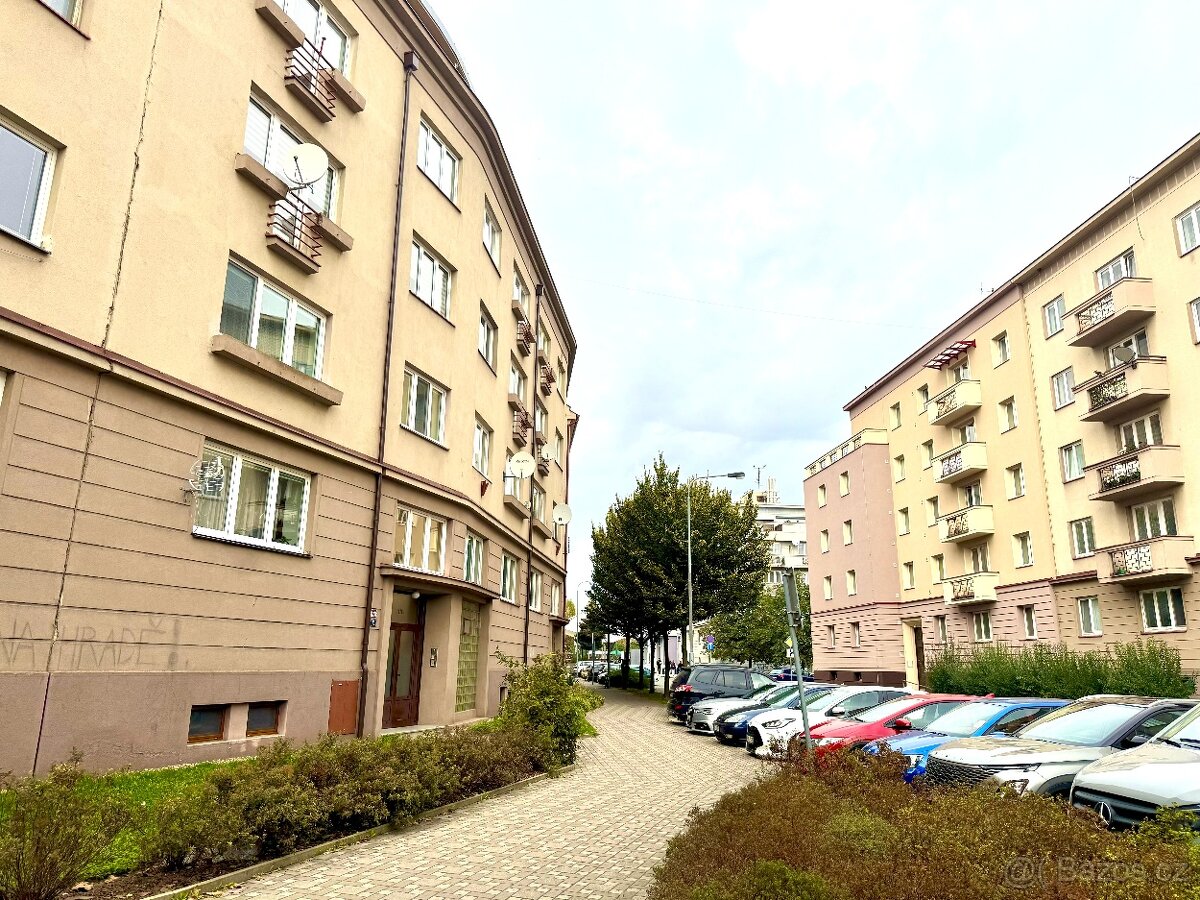 Pronájem bytu 2+1, 70 m² – centrum Hradce Králové, ul. Břeti