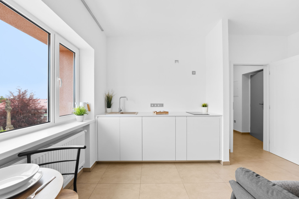 Pronájem NOVÉ garsoniéry Žacléř, 1+kk, Rýchorské náměstí