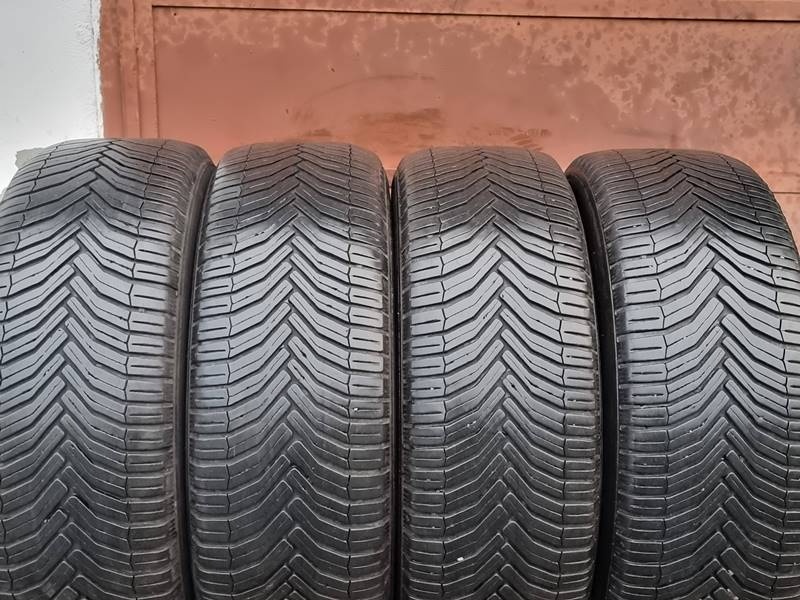 Celoroční Michelin 205/55/16