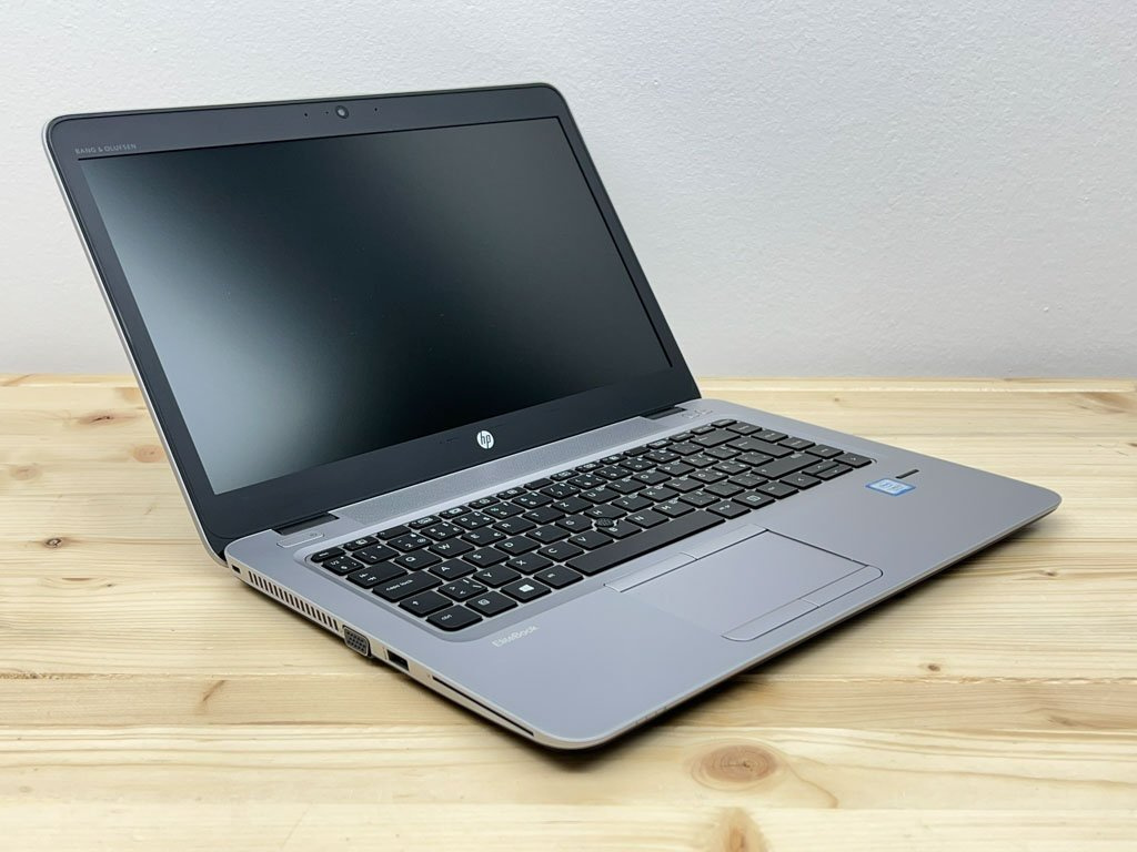 HP EliteBook i5, 8 GB DDR4, SSD 256Gb, WIN11, podsv. klav.