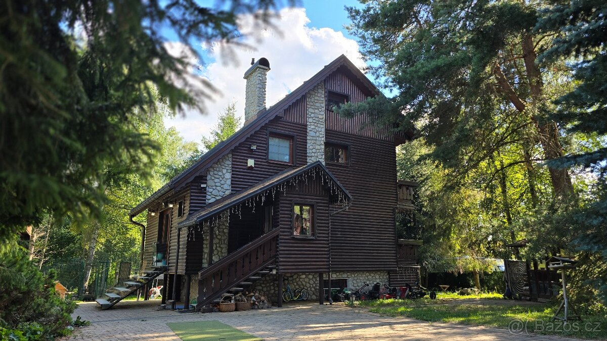 Exkluzívne rodinné sídlo - 2 CHALLETY vedľa lesov TANAP-u