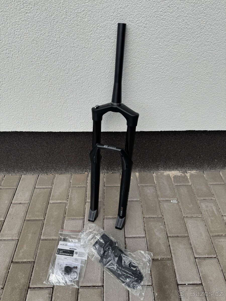 Vidlice DT Swiss F535 One 29" 150mm - Nova