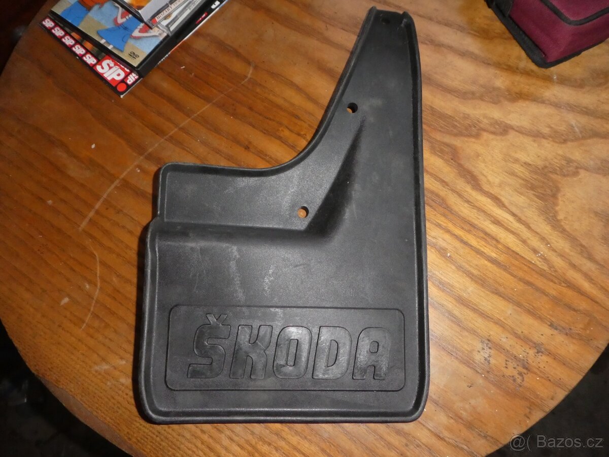 Škoda Favorit  zástěrka - plácačka
