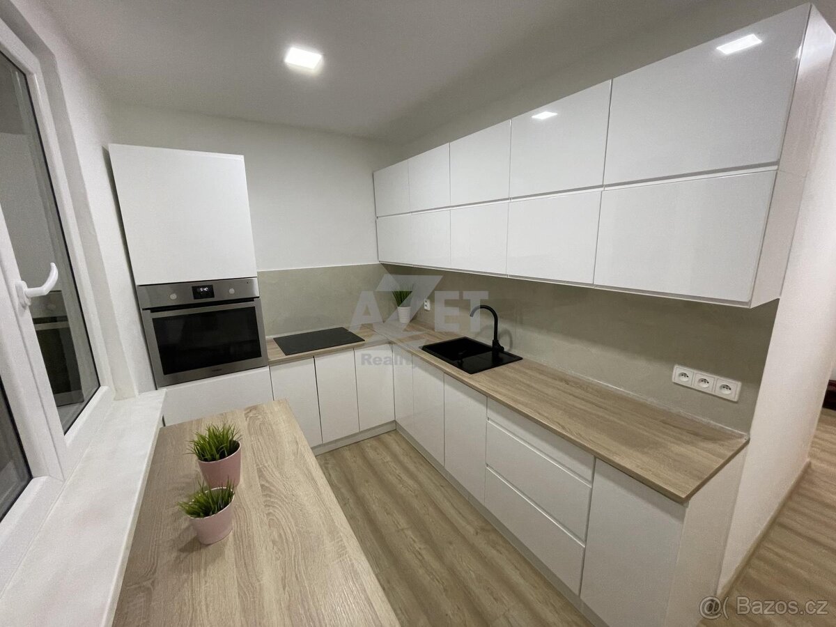 Prodej, byt 2+1, 55 m2, Orlová, ul. Mládí