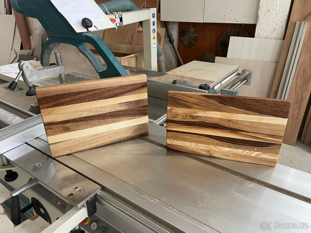 dřevěné krájecí servírovací prkénka