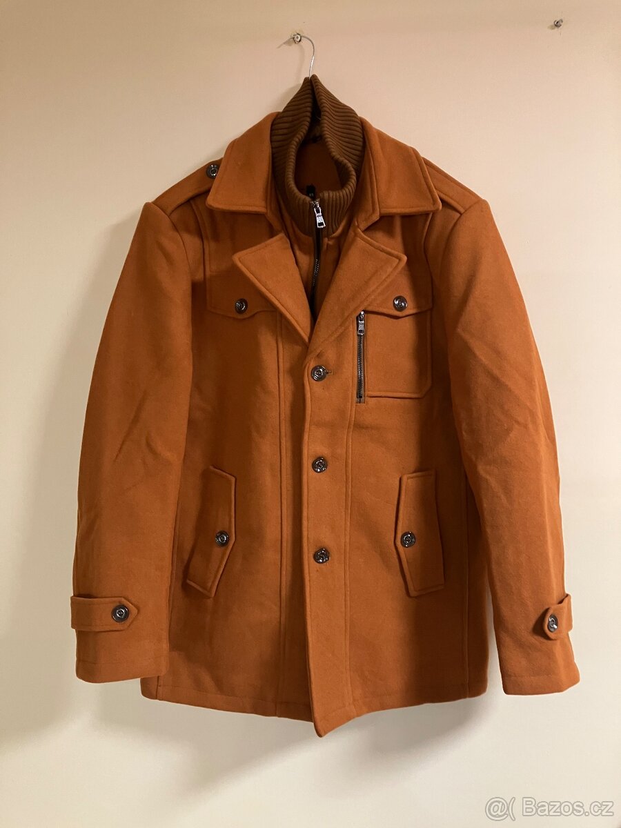 Pánský zimní kabát.