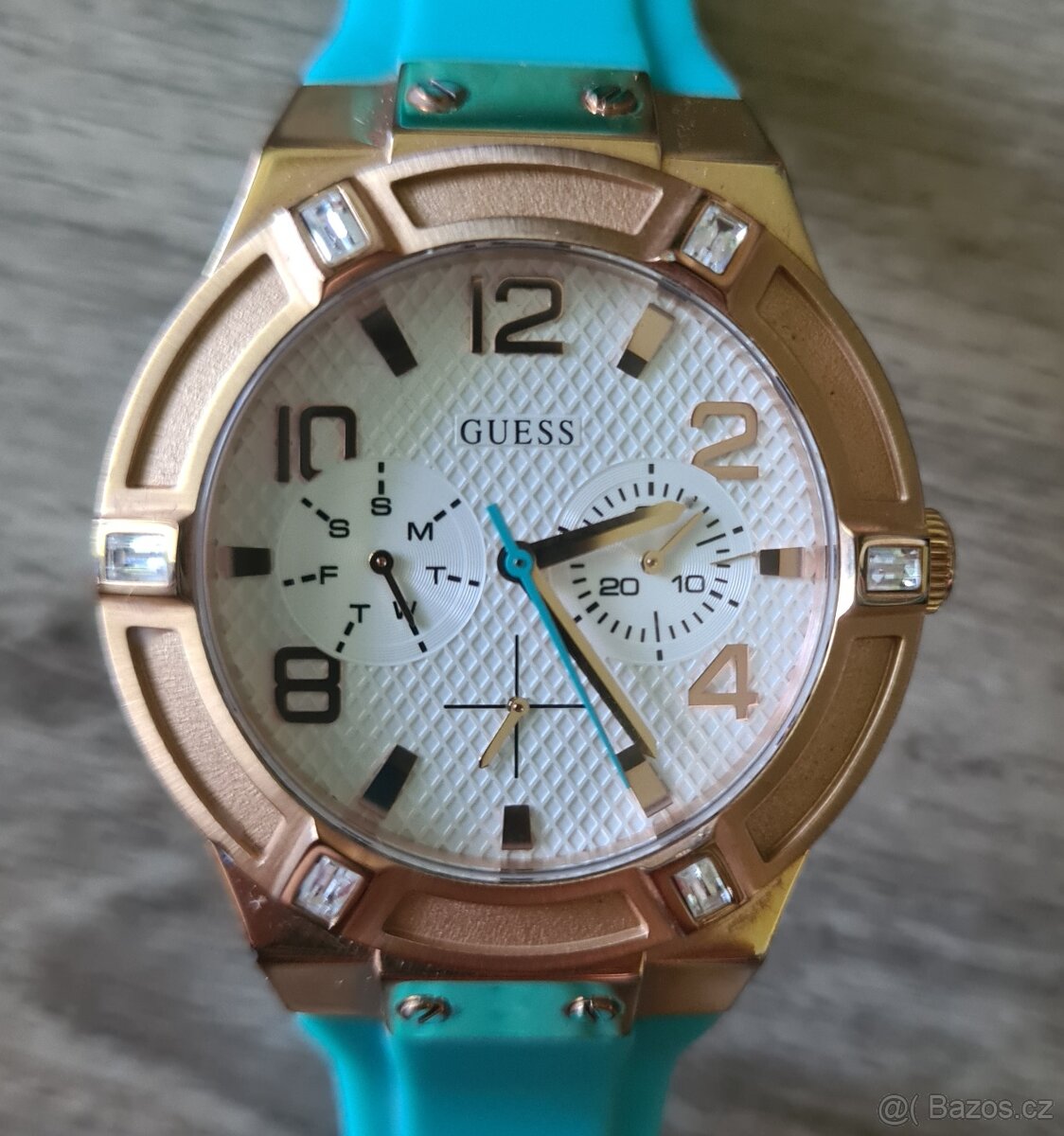 Dámské hodinky Guess W0564L3