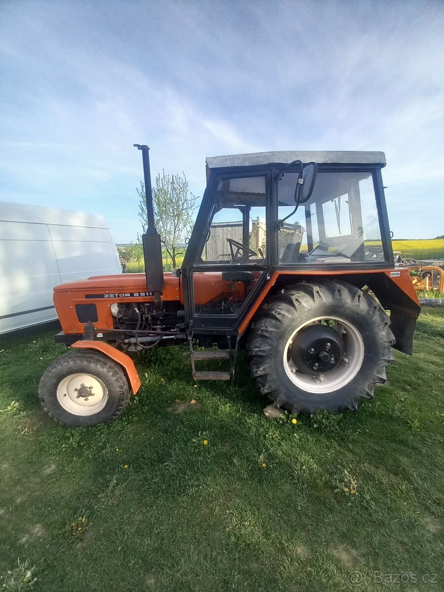 Prodám traktor Zetor 6911