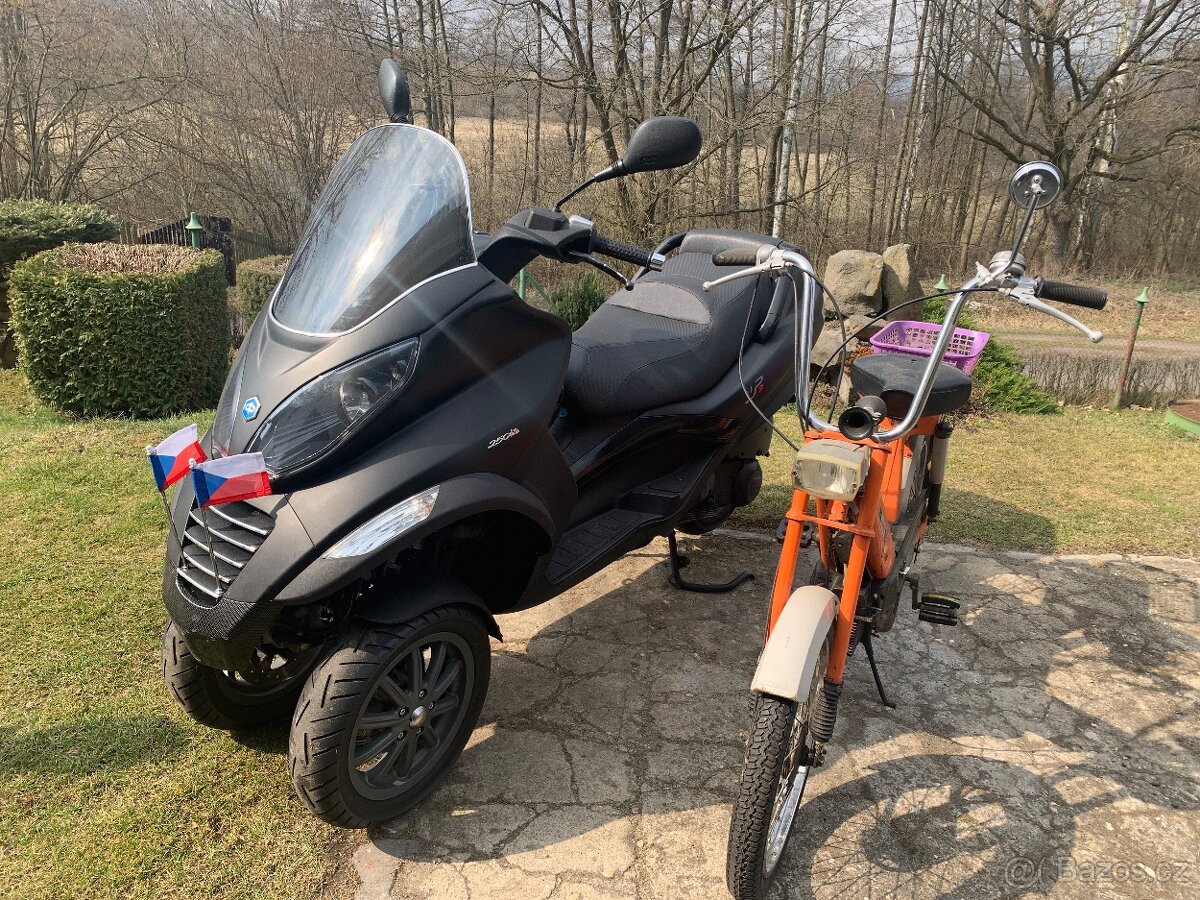 Prodám PIAGGIO MP3 250, Babeta jako dárek.