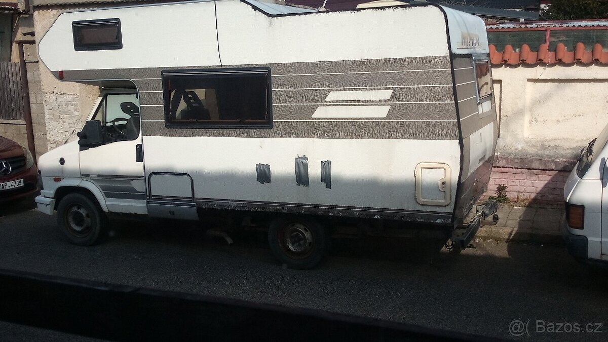 Obytný automobil