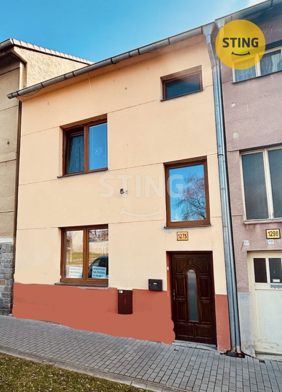 Prodej, RD 4+KK, patrový, OV, plocha 252 m2, v centr, 132097