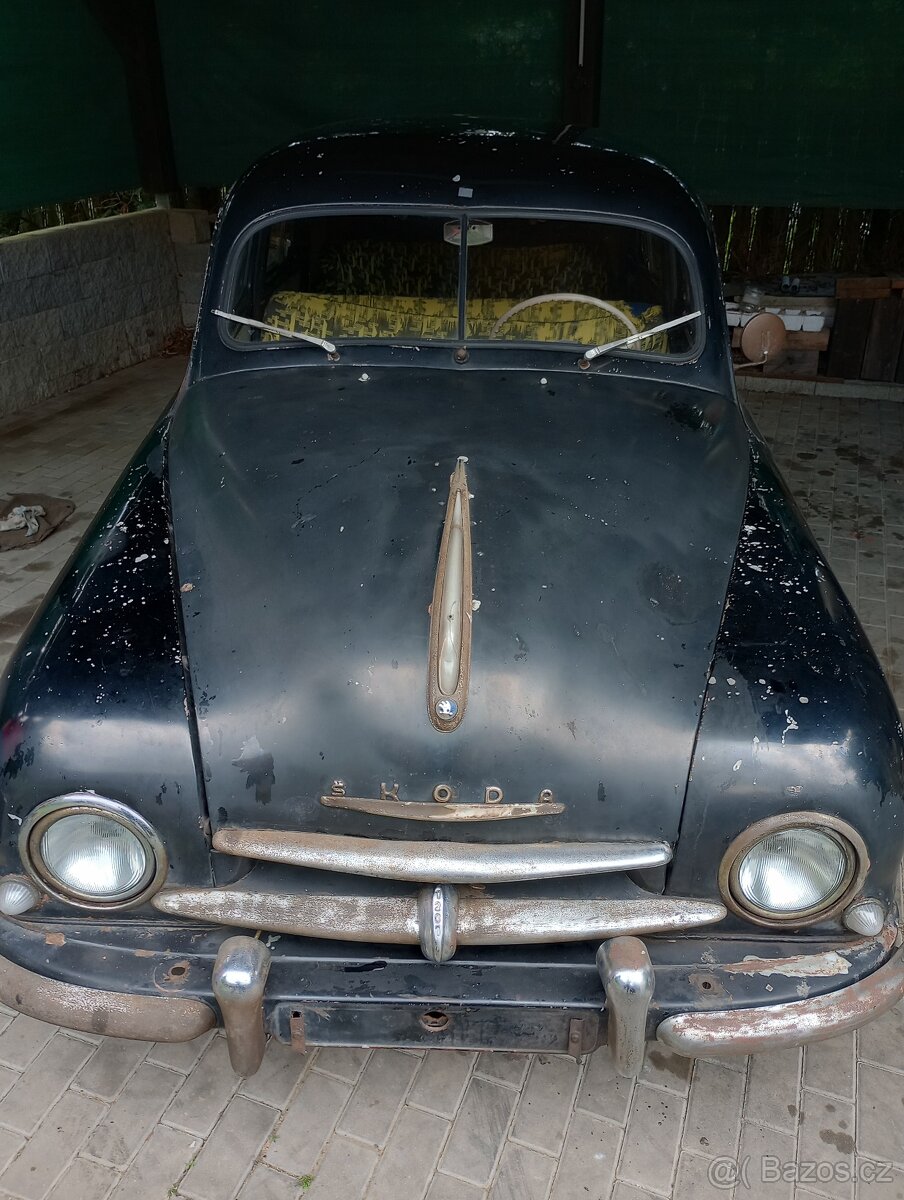 Škoda 1200 sedan