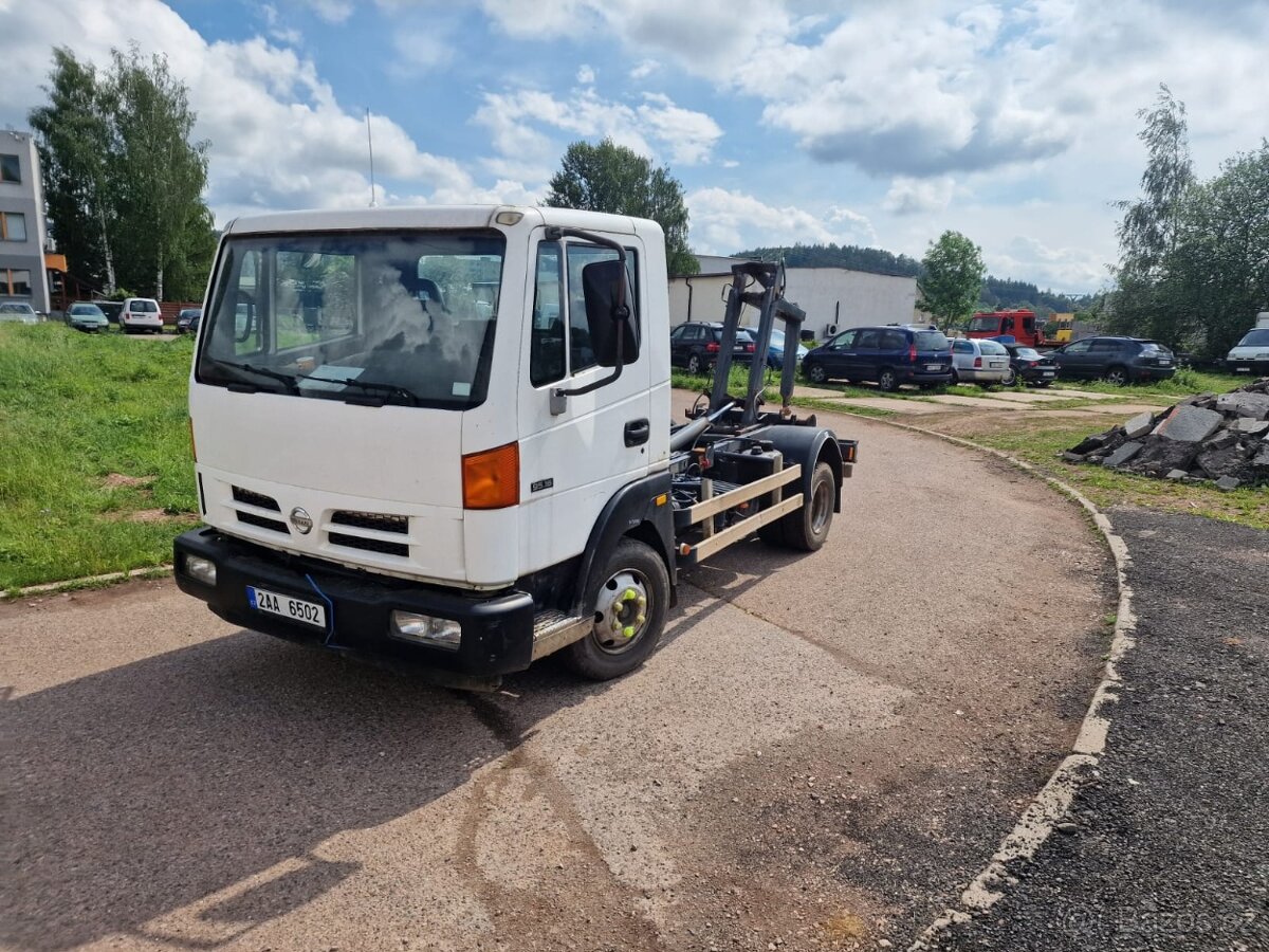 Prodam Hakovy nosic kontejneru Nissan Atleon 95.16 r.v 2006