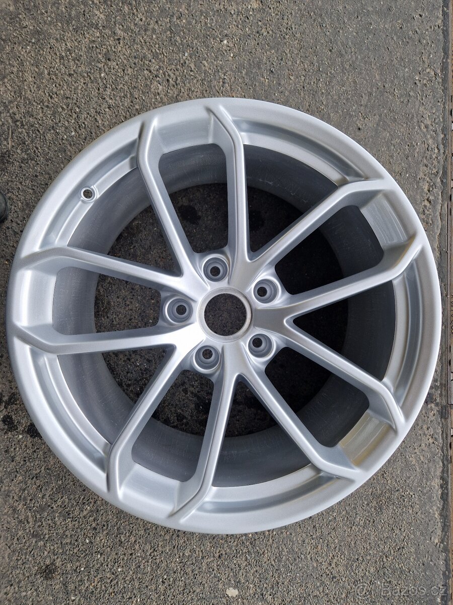 20" originální disk Porsche pro GT4 / Spyder