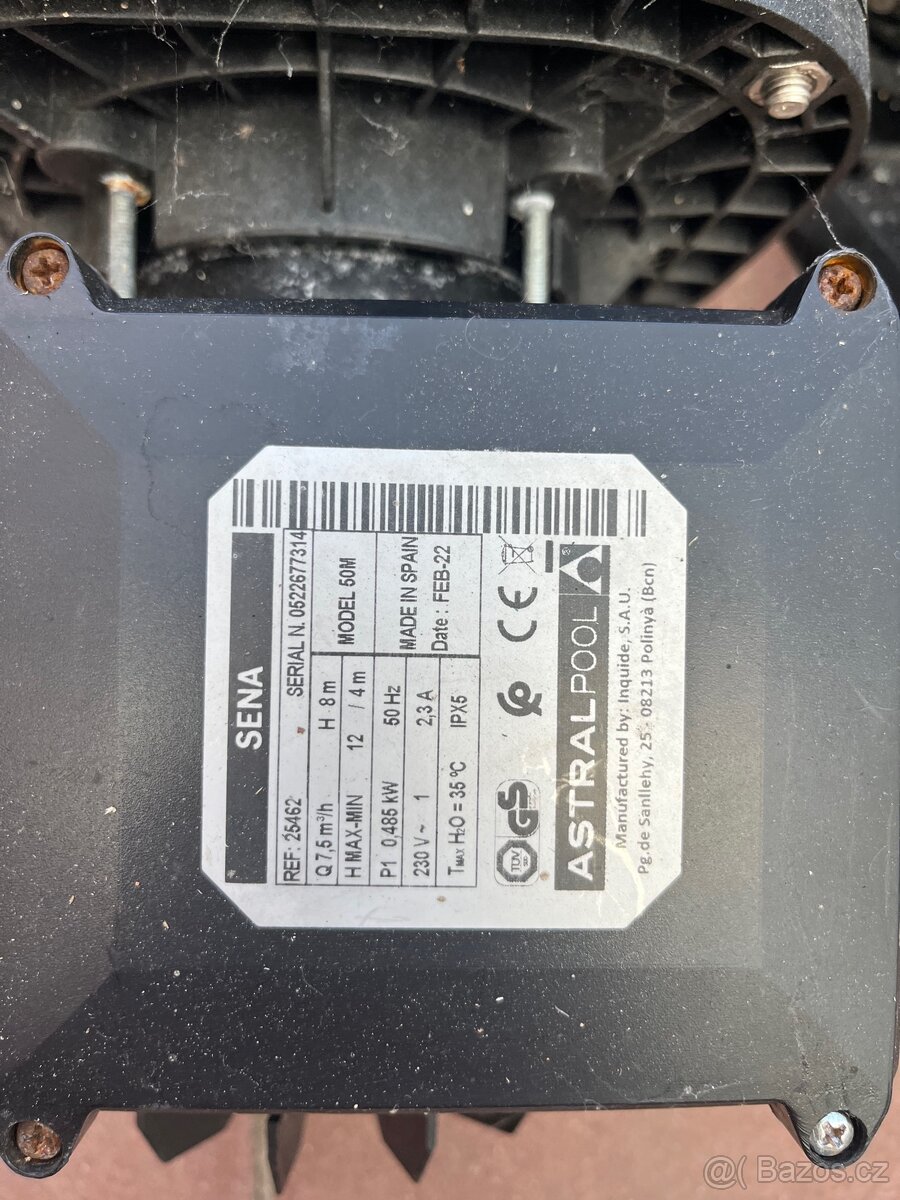 Elektromotor pro bazen 3x zřejmě nefunkčí, jeden možná ani….