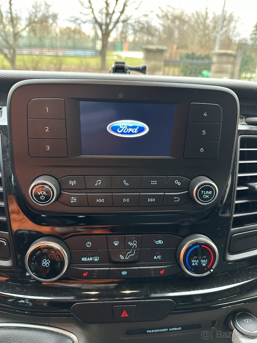 Ford tourneo custom 2018 monitor