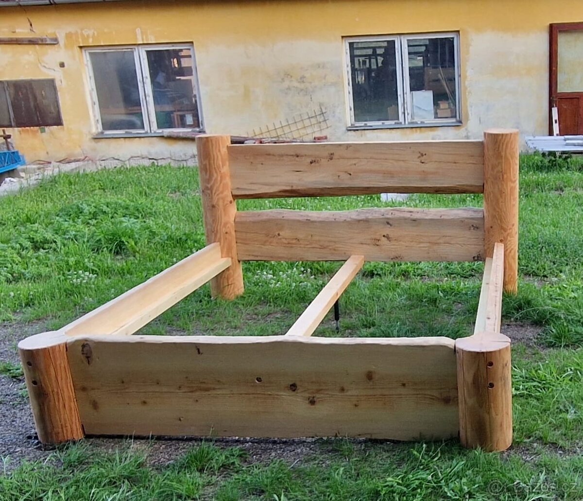 roubenková postel
