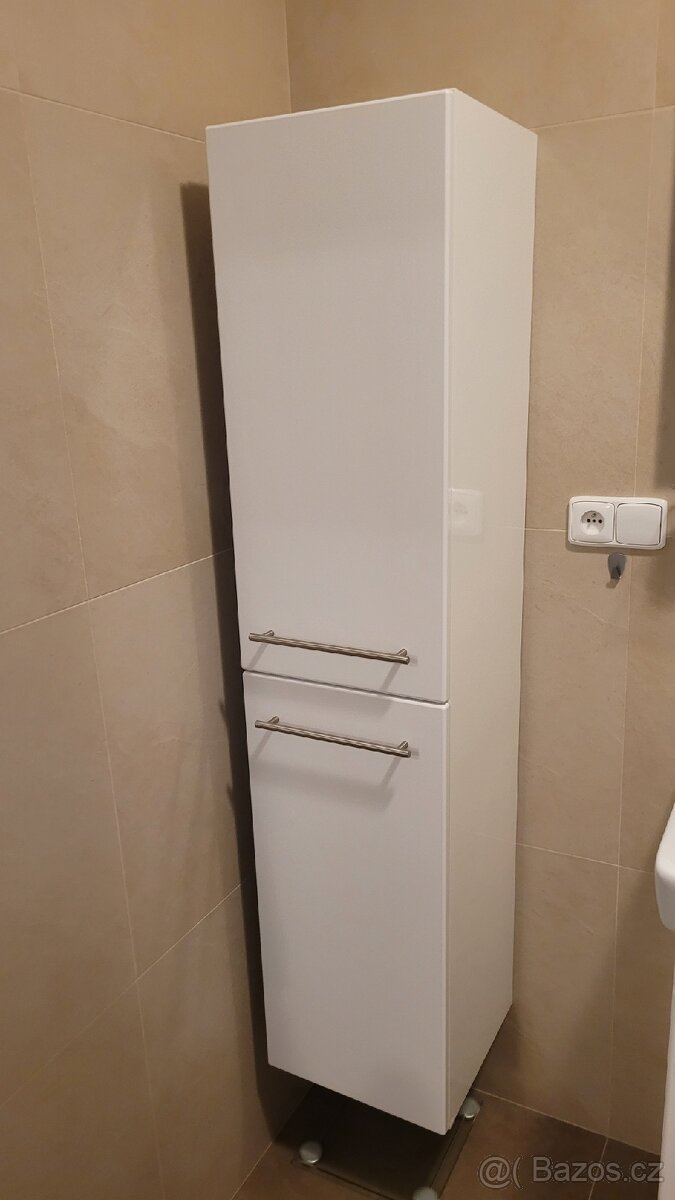 Koupelnová skříňka