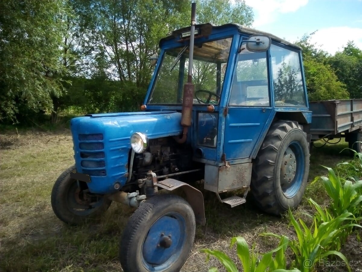 TRAKTOR ZETOR + VALNÍK + LOPATA