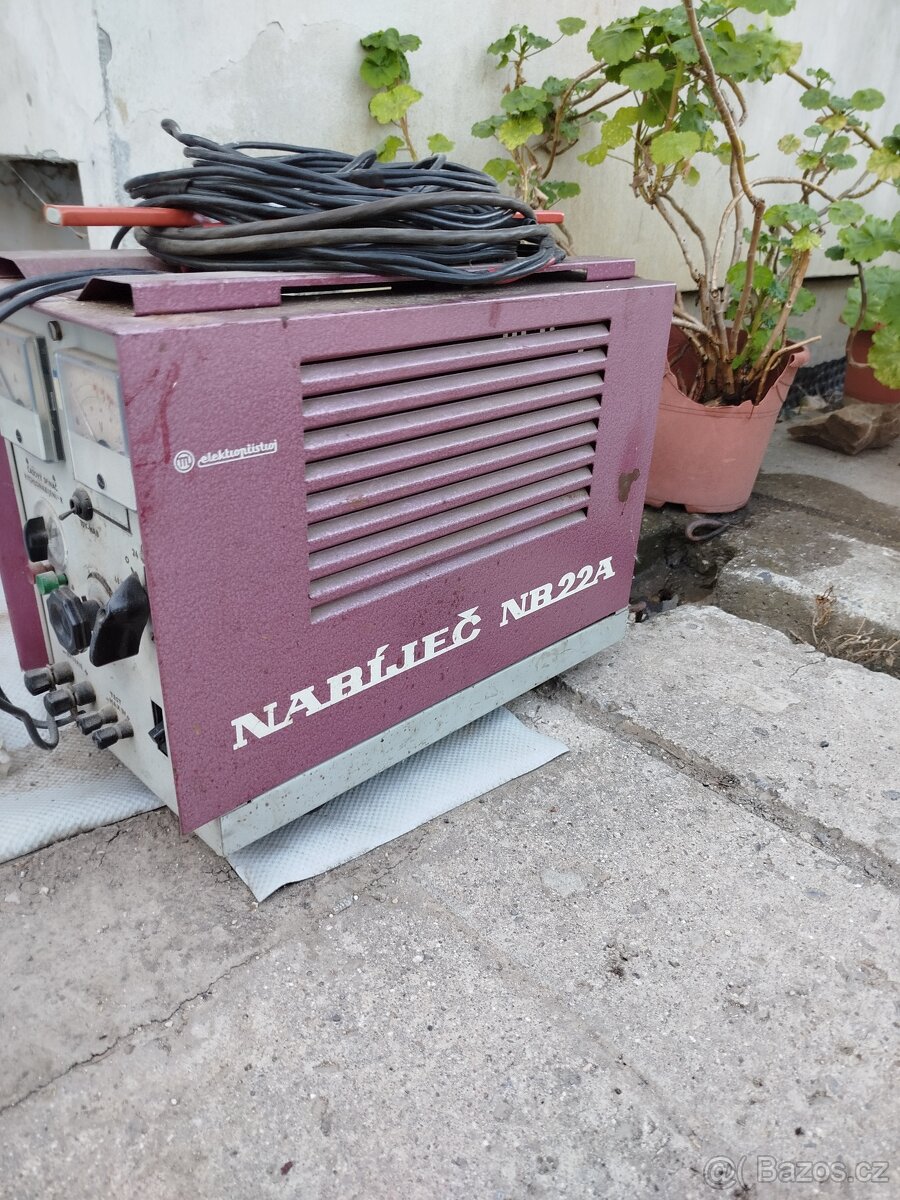 Nabíječka