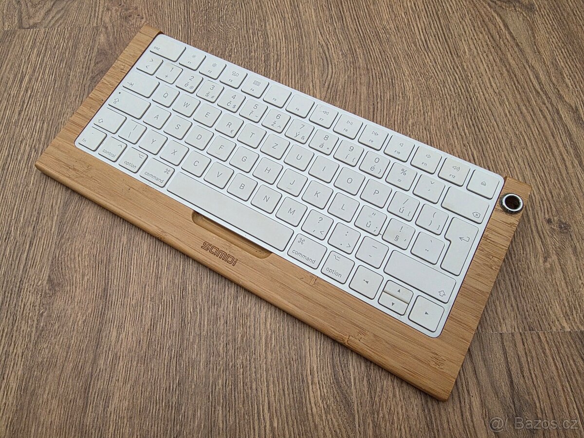 original Apple klávesnice CZ bezdrátová