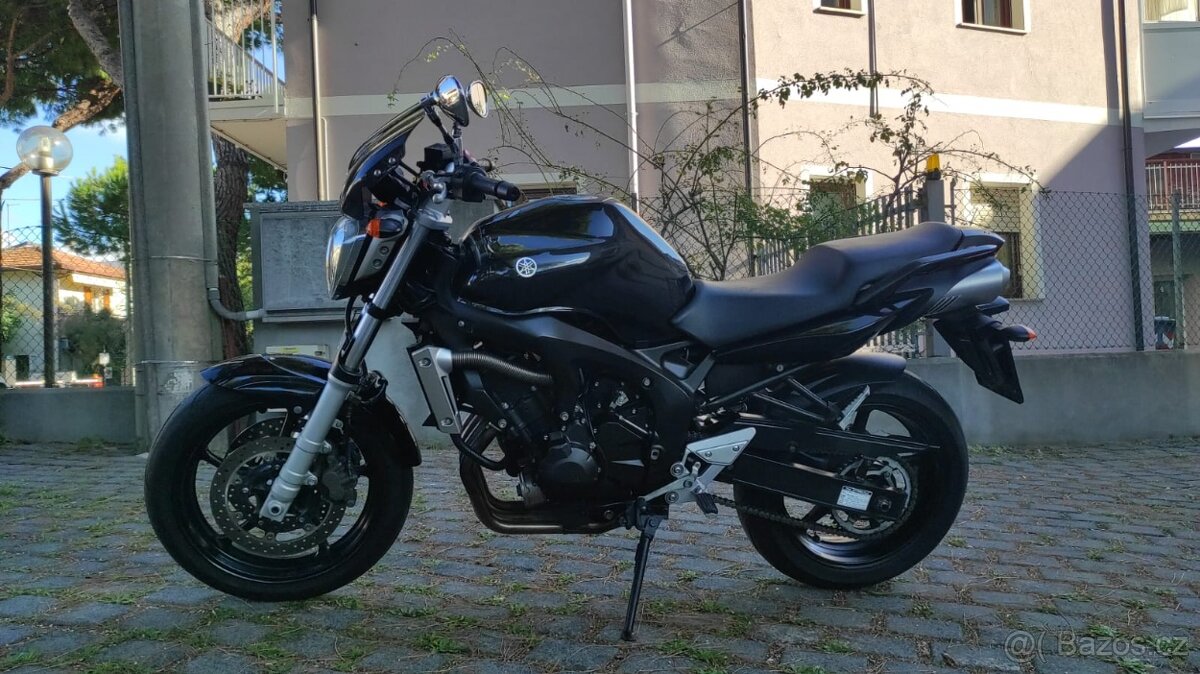 Yamaha FZ 6 N Fazer (2006) nádherný stav, 24 tis.km