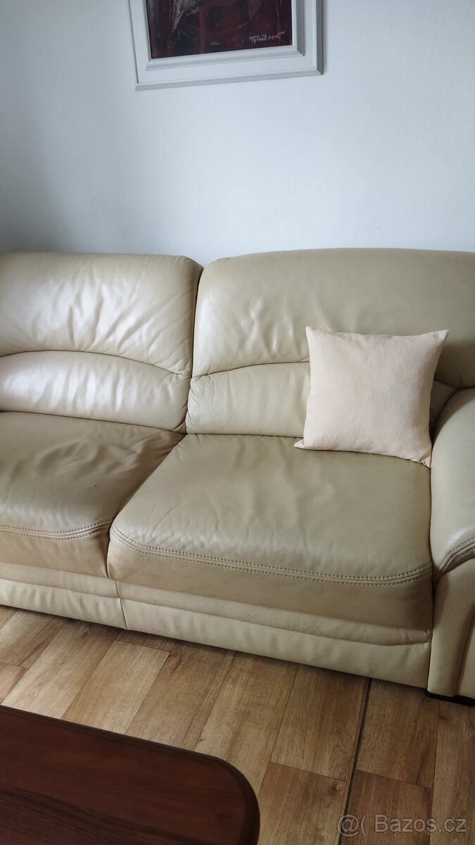Kožená sedačka s křeslem