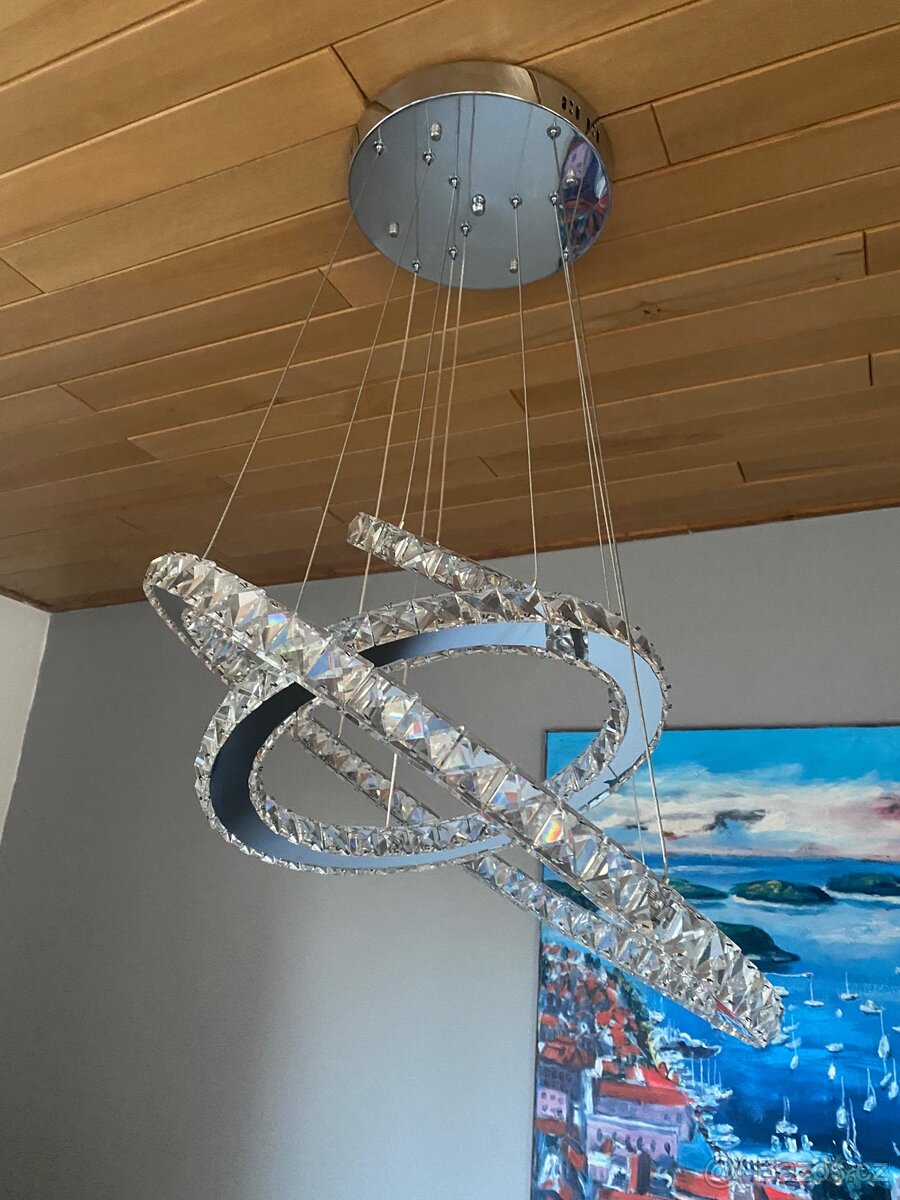 Závěsné led světlo, lustr